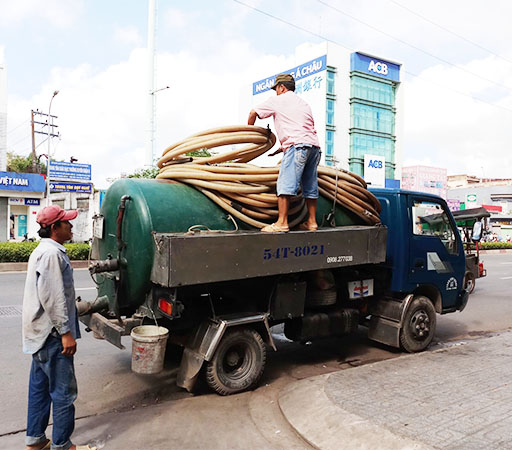 Nhân viên luôn tận tình phục vụ khách hàng
